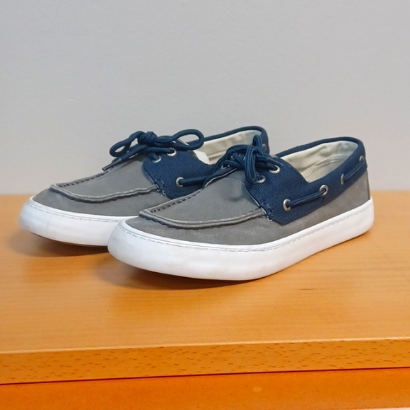 Like New Sperrys - Picture 2 of 8